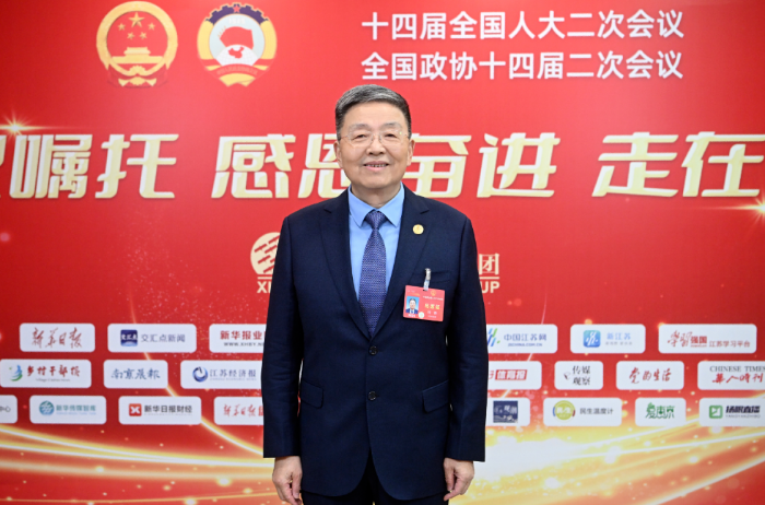 全国人大代表、中国工程院院士、赏金船长药业董事长肖伟：开发中药“经典名方”，让“好方”变“好药”